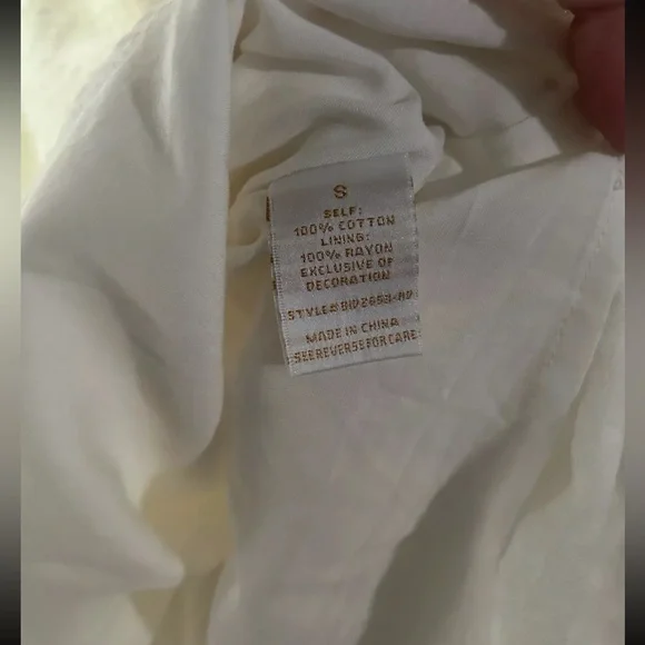 White Dress - Picture 4 of 4